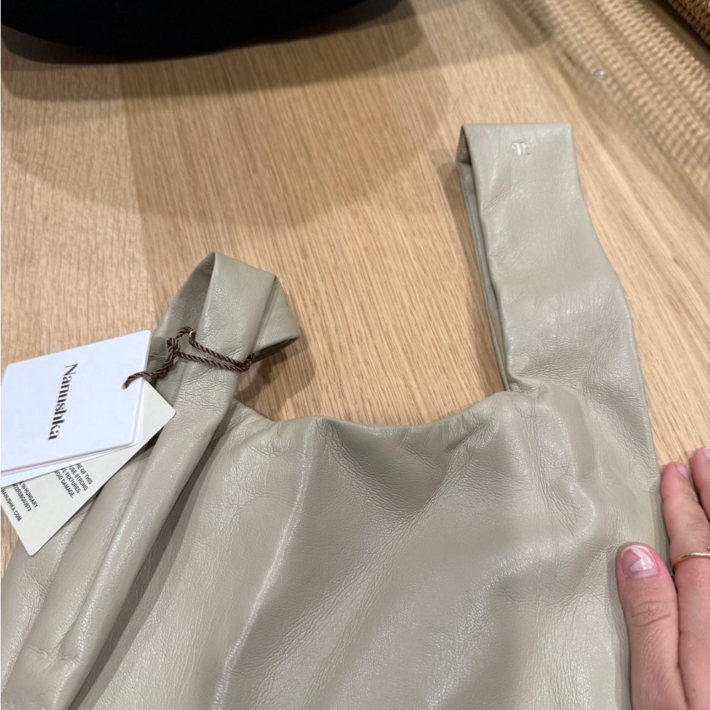 NWT Nanushka Jen bag in pebble - Picture 3 of 3